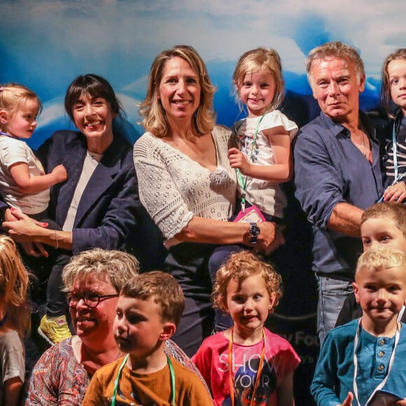 Exclusif : Alex Goude, Nolwenn Leroy, Maud Fontenoy, ambassadrice auprès du ministère de l'Education Nationale et de la Jeunesse, pour l'éducation à la mer et les Classes de mer, Franck Dubosc et Léa Elui lors de la remise des prix de la Maud Fontenoy Foundation et de la mission "Classes de mer" à l'occasion de la Journée Mondiale des Océans à l'aquarium du Trocadéro à Paris, France, le 7 juin 2022. © Stéphane Lemouton/Bestimage