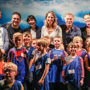 Exclusif : Alex Goude, Nolwenn Leroy, Maud Fontenoy, ambassadrice auprès du ministère de l'Education Nationale et de la Jeunesse, pour l'éducation à la mer et les Classes de mer, Franck Dubosc et Léa Elui lors de la remise des prix de la Maud Fontenoy Foundation et de la mission "Classes de mer" à l'occasion de la Journée Mondiale des Océans à l'aquarium du Trocadéro à Paris, France, le 7 juin 2022. © Stéphane Lemouton/Bestimage