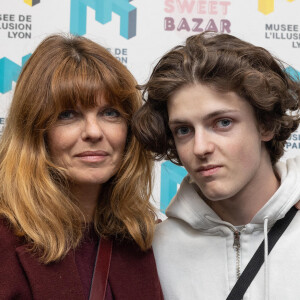 Gwendoline Hamon et son fils Gabriel - Soirée "Just an Illusion" au musée de l'Illusion à Paris le 8 juin 2022. © Jérémy Melloul/Bestimage 