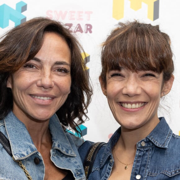 Sandra Sisley et Mélanie Doutey - Soirée "Just an Illusion" au musée de l'Illusion à Paris le 8 juin 2022. © Jérémy Melloul/Bestimage 