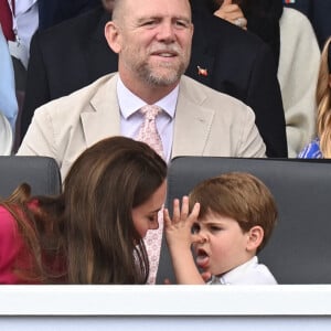 Catherine (Kate) Middleton, duchesse de Cambridge, Le prince Louis de Cambridge, La princesse Charlotte de Cambridge, Mike Tindall, sa fille Mia Grace - Jubilé de platine de la reine Elisabeth II d'Angleterre à Bukingham Palace à Londres, le 5 juin 2022.