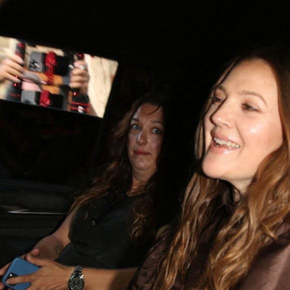 Drew Barrymore arrive au mariage de Britney Spears et Sam Asghari à Los Angeles, le 9 juin 2022.