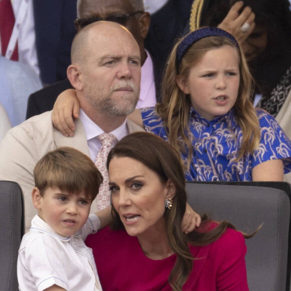 Catherine (Kate) Middleton, duchesse de Cambridge, Le prince Louis de Cambridge, Mike Tindall, Mia Grace Tindall - Jubilé de platine de la reine Elisabeth II d'Angleterre à Bukingham Palace à Londres, le 5 juin 2022. 