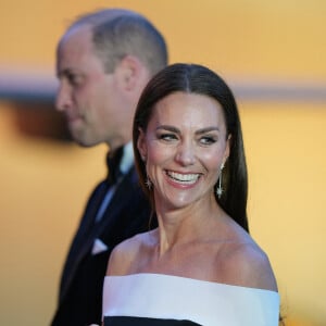 Le prince William, duc de Cambridge, et Catherine (Kate) Middleton, duchesse de Cambridge, à la première du film "Top Gun: Maverick" au cinéma Odeon, Leicester Square à Londres, le 19 mai 2022. 