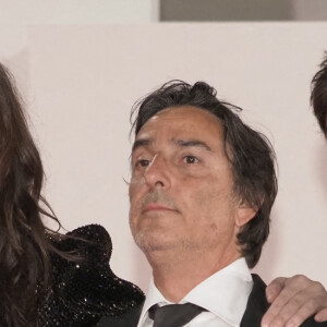 Charlotte Gainsbourg, son compagnon Yvan Attal et leur fils Ben à la première de "Les Choses Humaines" au 78ème Festival International du Film de Venise (Mostra), le 9 septembre 2021. 