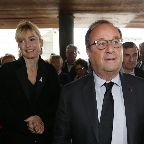 François Hollande et Julie Gayet - Claude Chirac, son mari Frédéric Salat-Baroux et son fils Martin Rey-Chirac se sont rendus au musée du président Jacques Chirac de Sarran en Corrèze le 5 octobre 2019.