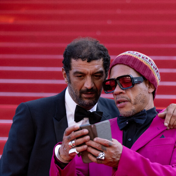 Ramzy Bedia, JoeyStarr - Montée des marches du film " De son vivant " lors du 74ème Festival International du Film de Cannes. Le 10 juillet 2021 © Borde-Jacovides-Moreau / Bestimage 