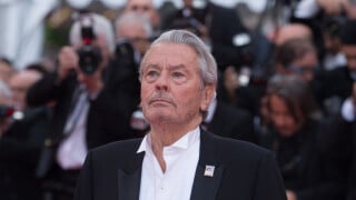 "Encore un frère qui part" : Effondré, Alain Delon réagit à la mort de Jean-Louis Trintignant