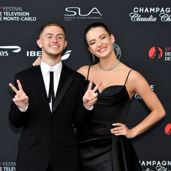 Michou et Elsa Bois au photocall de la cérémonie d'ouverture de la 61ème édition du Festival de Télévision de Monte-Carlo au Grimaldi Forum, à Monaco © Bruno Bebert/Bestimage 