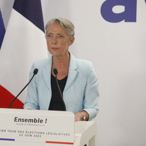 Déclaration de Elisabeth Borne, première ministre, le soir du résultat du premier tour des élections législatives depuis le QG de campagne " Avec vous " à Paris le 12 juin 2022 © Christophe Clovis / Bestimage 
