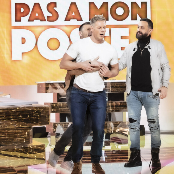 Raymond Aabou, Matthieu Delormeau - Sur le plateau de l'émission TPMP (Touche Pas à Mon Poste) présentée en direct par C.Hanouna © Jack Tribeca / Bestimage 