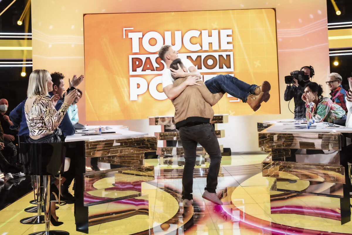 Photo Raymond Aabou Matthieu Delormeau Sur Le Plateau De L Mission Tpmp Touche Pas Mon