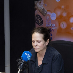 Exclusif - Charlotte Valandrey - Enregistrement de l'émission "CS Cohen" sur Radio J à Paris. Le 12 avril 2022 © Jack Tribeca / Bestimage