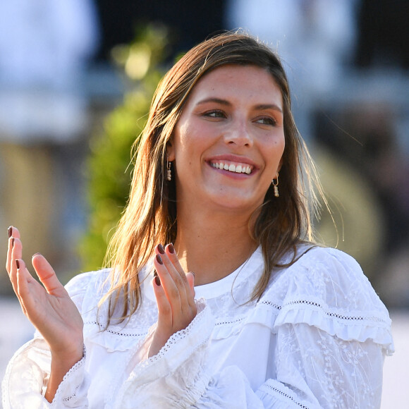 Camille Cerf à la remise du prix de la première manche de la GCL lors de la 8ème édition du "Longines Paris Eiffel Jumping" au Champ de Mars à Paris.© Perusseau/Gorassini/Tribeca/Bestimage 