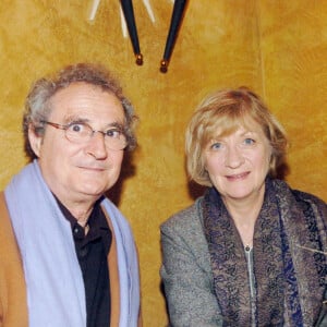 Daniel Prévost et sa femme Jette Bertelsen pour la promotion des hôtels de luxe "Fortevillage" au restaurant Findi en Sardaigne le 4 mai 2004