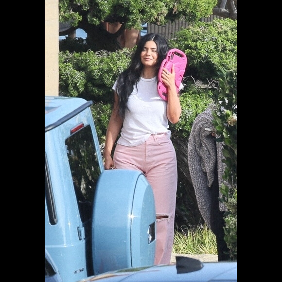 Kylie Jenner à la sortie du restaurant "Nobu" à Los Angeles, le 7 juin 2022.