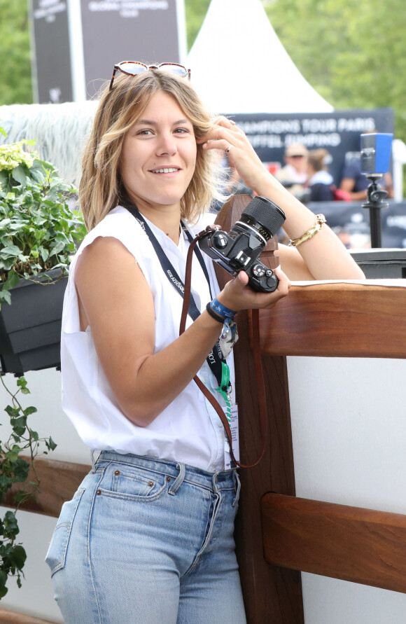 Exclusif - Yasmine Lavoine dans l'Espace VIP de la 8ème édition du "Longines Paris Eiffel Jumping" au Champ de Mars à Paris, le 26 juin 2022. © Perusseau/Gorassini/Tribeca/Bestimage