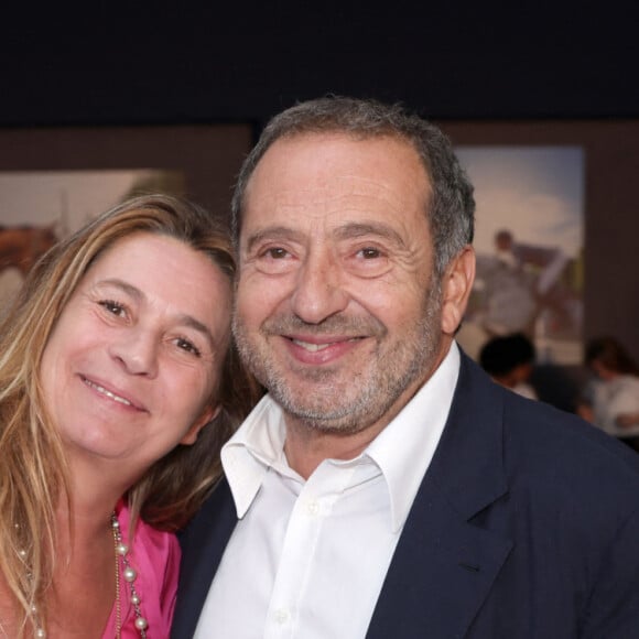 Exclusif - Coco Coupérie-Eiffel et Patrick Timsit dans l'Espace VIP de la 8ème édition du "Longines Paris Eiffel Jumping" au Champ de Mars à Paris, le 25 juin 2022. © Perusseau/Gorassini/Tribeca/Bestimage