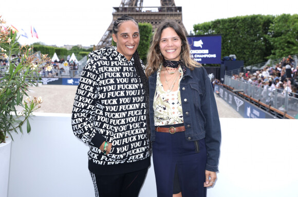 Exclusif - Roxane Depardieu et Vanille Clerc au Photocall de la 8ème édition du "Longines Paris Eiffel Jumping" au Champ de Mars à Paris, le 25 juin 2022. © Perusseau/Gorassini/Tribeca/Bestimage