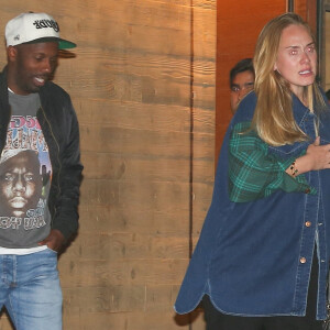 La chanteuse Adele et son compagnon Rich Paul sont allés dîner avec les basketteurs Anthony Davis, Wesley Johnson et leurs proches à Malibu le 23 mai 2022. 