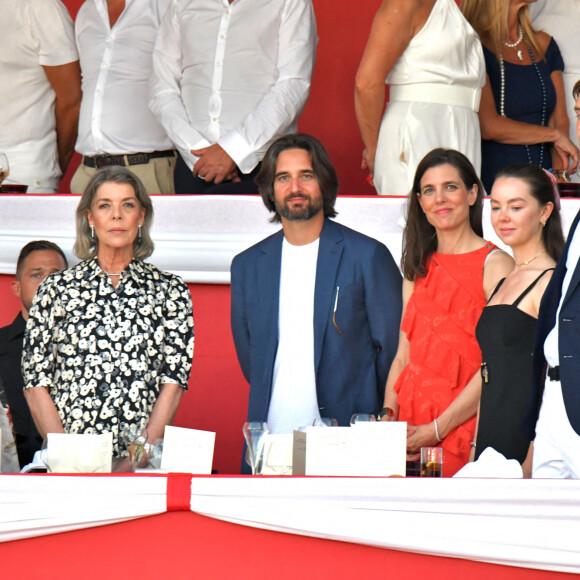 Tina Green, la princesse Caroline de Hanovre, Dimitri Rassam, sa femme Charlotte Casiraghi, la princesse Alexandra de Hanovre et son fiancé Ben-Sylvester Strautmann durant le Jumping International de Monaco, 16eme édition du Longines Global Champions Tour, le 1er juillet 2022. © Bruno Bebert / Bestimage 