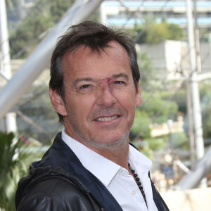 Jean-Luc Reichmann lors du photocall pour "Les douze coups de midi" lors du Festival de Télévision de Monte Carlo le 13 Juin 2016. © Denis Guignebourg/BestImage