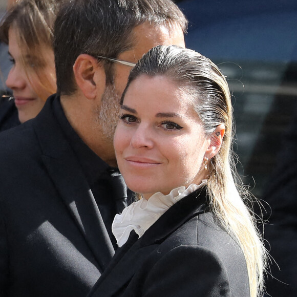 Divorce - Sophie Tapie divorce de Jean-Mathieu Marinetti - Sophie Tapie (fille du défunt) - Sorties de la messe funéraire en hommage à Bernard Tapie en l'église Saint-Germain-des-Prés à Paris. Le 6 octobre 2021 © Jacovides-Moreau / Bestimage