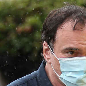 Quentin Tarantino sort du restaurant Il Pastaio à Beverly Hills le 15 décembre 2021. 