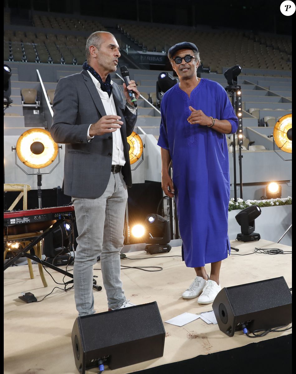 Cédric Pioline, Yannick Noah - Soirée de gala "Coeur Central" au profit de Terre d'Impact fonds de dotation de la FFT et de l'association Fête le Mur sur le Court Central Philippe Chatrier à Roland Garros, Paris le 5 juillet 2022. © Marc Ausset-Lacroix/Bestimage