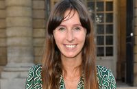 Clémence Rochefort : Radieuse à la Fashion Week, la fille de Jean Rochefort ressemble de plus en plus à son père