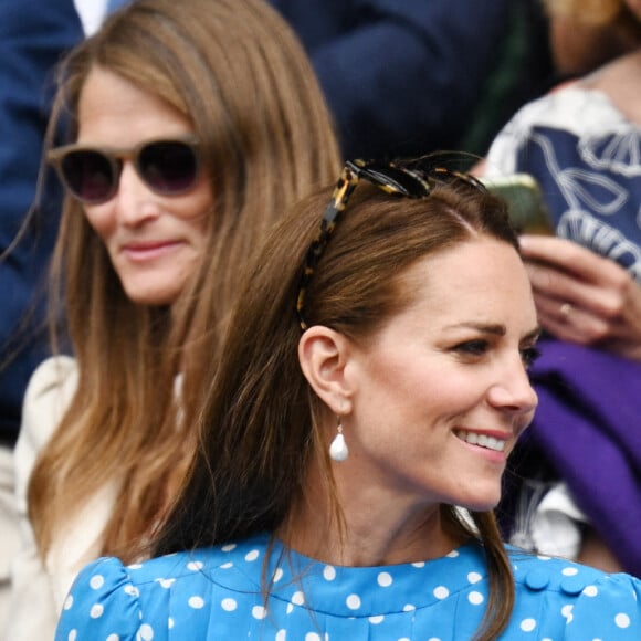 Le prince William, duc de Cambridge, et Catherine (Kate) Middleton, duchesse de Cambridge, dans les tribunes du tournoi de Wimbledon, le 5 juillet 2022. © Ray Tang/Zuma Press/Bestimage 