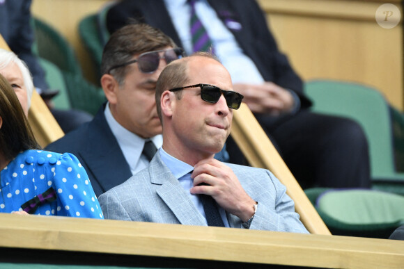 Le prince William, duc de Cambridge, dans les tribunes du tournoi de Wimbledon au All England Lawn Tennis and Croquet Club à Londres, Royaume Uni, le 5 juillet 2022. 