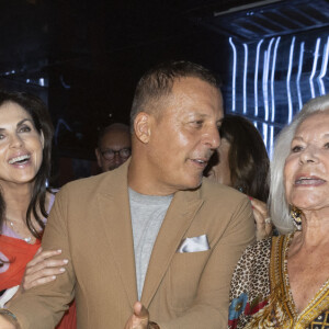 Exclusif - Caroline Barclay, Jean Roch et Jacqueline Veyssière lors de l'anniversaire de Jacqueline Veyssière au VIP Room à Saint-Tropez le 11 juillet 2022. © Cyril Moreau / Bestimage