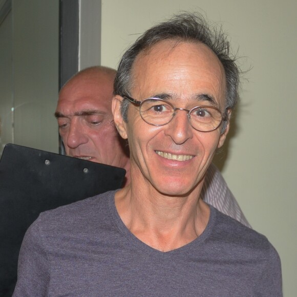 Jean-Jacques Goldman - Vente aux enchères à l'occasion du 20ème anniversaire du spectacle "Les Vendanges du Coeur" à Ouveillan, près de Narbonne (Aude) au profit des "Restos du Coeur" le 20 juillet 2014.