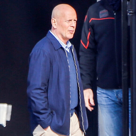 Exclusif - Tournage du film "Death Wish" à Montreal avec Bruce Willis le 11 octobre 2016. Également à l'affiche de ce film réalisé par Eli Roth, Cami Morrone ( qui joue la fille de Bruce Willis), Elisabeth Shue ( qui joue sa femme), Vincent d'Onofrio. 