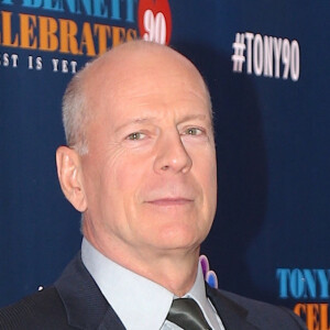 Bruce Willis - Tony Bennett fête ses 90 ans au Radio City Music Hall à New York le 15 septembre 2016. 