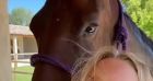 Estelle Lefébure après l'équitation