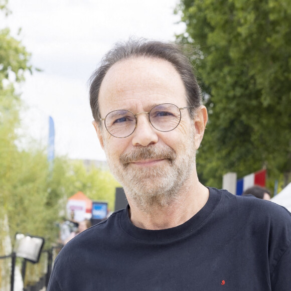 Exclusif - Marc Levy - Festival des Livres et des Artistes organisé par l'association "Lecture pour Tous" engagée dans la lutte contre l'illettrisme au Mail Branly à Paris le 3 juillet 2022. © Pierre Perusseau / Jack Tribeca / Bestimage 