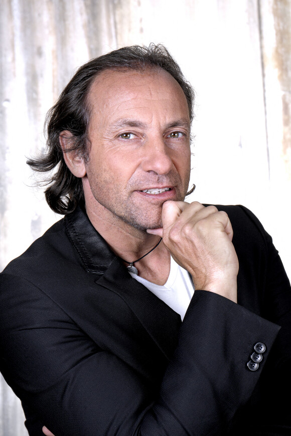 Portrait de Philippe Candeloro, lors de l'enregistrement de l'émission "Chez Jordan". Le 13 juin 2022 © Cédric Perrin / Bestimage