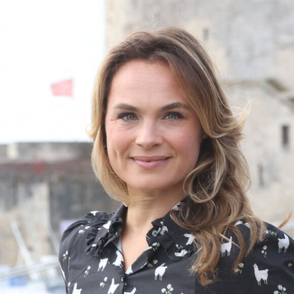 Mélanie Maudran au photocall de la série "Un si grand soleil" lors de la 23ème édition du Festival de la Fiction tv de la Rochelle 2021 le 18 septembre 2021. © Jean-Marc Lhomer / Bestimage 