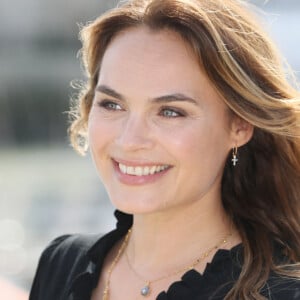 Melanie Maudran - Photocall de la série "Un si grand soleil" lors de la 21ème édition du Festival de la Fiction TV de la Rochelle. Le 14 septembre 2019 © Patrick Bernard / Bestimage