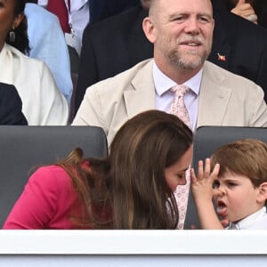 Kate Catherine Middleton, duchesse de Cambridge, le prince Louis - La famille royale d'Angleterre lors de la parade devant le palais de Buckingham, à l'occasion du jubilé de la reine d'Angleterre. le 5 juin 2022