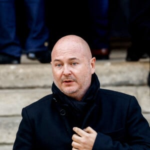 Sébastien Cauet - Sorties des obsèques de Jean-Pierre Pernaut en la Basilique Sainte-Clotilde à Paris, France, le 9 mars 2022. © Cyril Moreau/Bestimage 