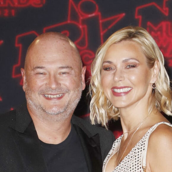 Sébastien Cauet et sa compagne Nathalie Dartois lors de la 23ème édition des NRJ Music Awards 2021 au Palais des Festivals de Cannes, le 20 novembre 2021. © Christophe Aubert via Bestimage 