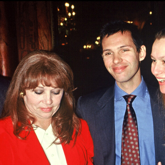 Elodie Constantin, Paul Belmondo et Luana Belmondo en 1992. 
