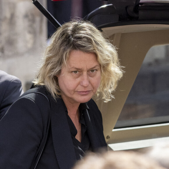 Luana Belmondo - Sorties - Obsèques de Jean-Paul Belmondo en l'église Saint-Germain-des-Prés, à Paris le 10 septembre 2021. © Cyril Moreau / Bestimage 