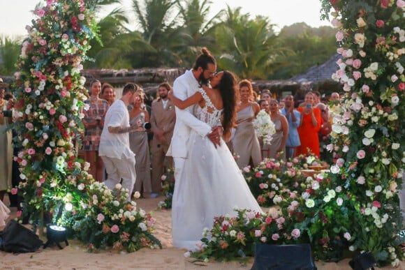Exclusif - Jenaye Noah, Joakim Noah, Lais Ribeiro - Joakim Noah et Lais Ribeiro se sont mariés devant leurs amis et leur famille sur la plage de Trancoso au Brésil le 13 juillet 2022.