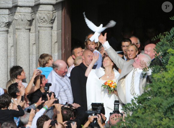 Mariage religieux de Thierry Olive de "L'amour est dans le pré" à l'église de Gavray avec Annie Derain le 14 septembre 2012