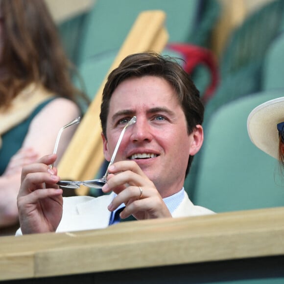 La princesse Beatrice d'York et son mari Edoardo Mapelli Mozzi dans les tribunes lors du tournoi de Wimbledon au All England Lawn Tennis and Croquet Club à Londres, Royaume Uni, le 8 juillet 2022. © Chryslene Caillaud/Panoramic/Bestimage 