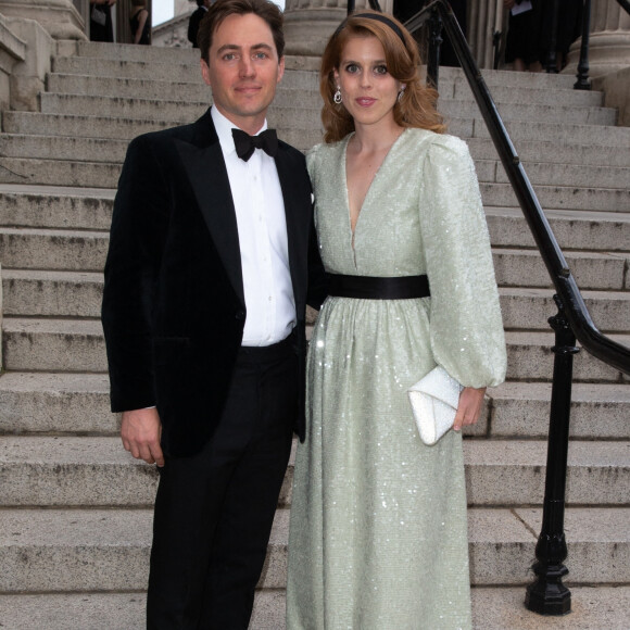 La princesse Beatrice d'York et son mari Edoardo Mapelli Mozzi - Arrivées à la soirée "The Alchemist's Feast" à la National Gallery à Londres. Le 23 juin 2022